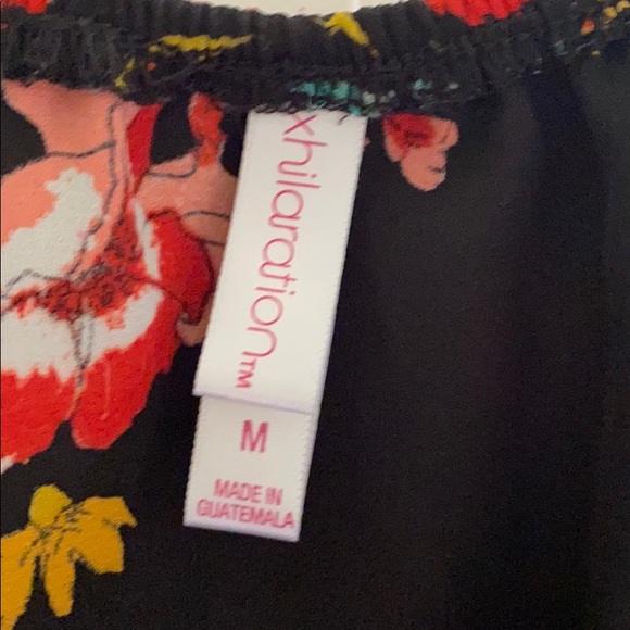 Polyester top - Picture 4 of 4